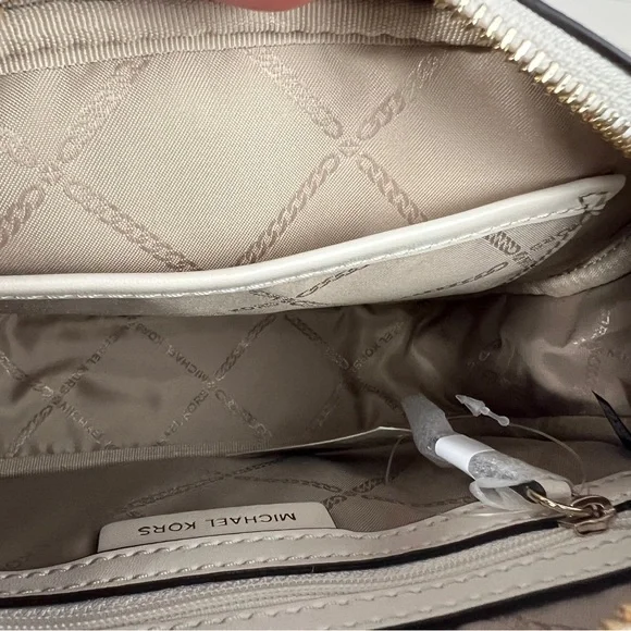 🔥 NWT Michael Kors Jet Set Charm Small Leather Crossbody Bag - LT Light Cream - Picture 13 of 16